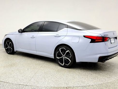 Used 2024 Nissan Altima 2.5 SR w/ SR Premium Package image 7