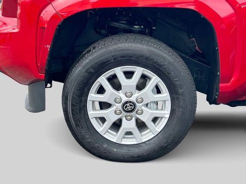 Certified 2025 Toyota Tacoma SR5 image 13