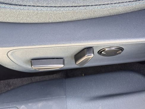 New 2026 Ford Maverick XLT image 18