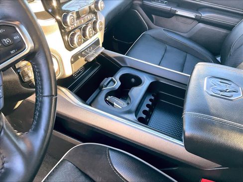 Used 2024 RAM 1500 Laramie image 21
