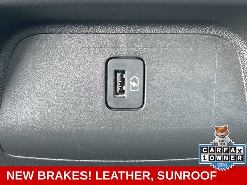 Certified 2023 Nissan Sentra SR w/ SR Premium Package FWD image 33