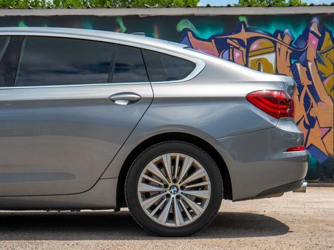 Used 2016 BMW 535i Gran Turismo RWD image 8