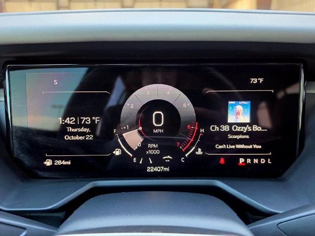 Used 2026 GMC Acadia Elevation w/ Elevation Premium Package FWD image 17