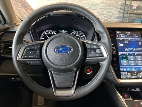 Used 2025 Subaru Outback Premium AWD/4WD image 68