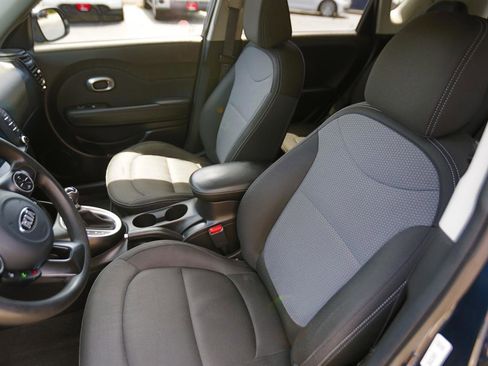 Used 2019 Kia Soul + FWD image 14