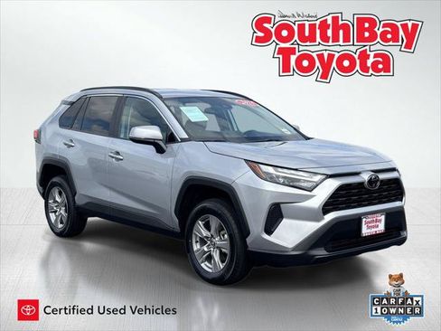 Certified 2025 Toyota RAV4 XLE FWD image 1
