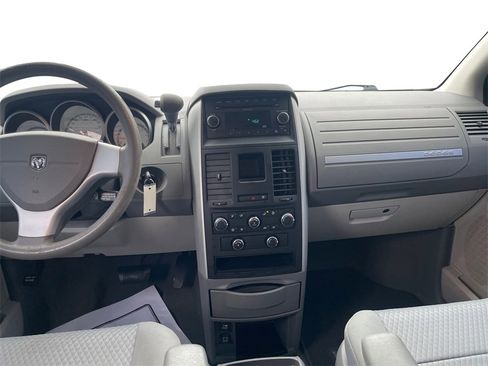 Used 2010 Dodge Grand Caravan SE w/ Popular Equipment Group image 8
