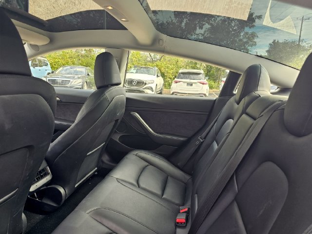 Used 2023 Tesla Model 3 Standard Range RWD image 7