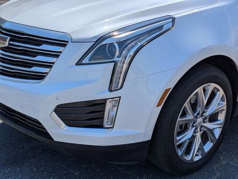 Used 2017 Cadillac XT5 Luxury w/ Driver Awareness Package image 4