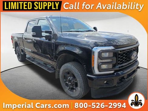 Used 2023 Ford F250 XLT w/ XLT Premium Package AWD/4WD image 1