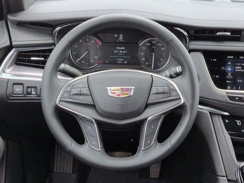 Used 2025 Cadillac XT5 Luxury w/ LPO, Floor Liner Package AWD/4WD image 22