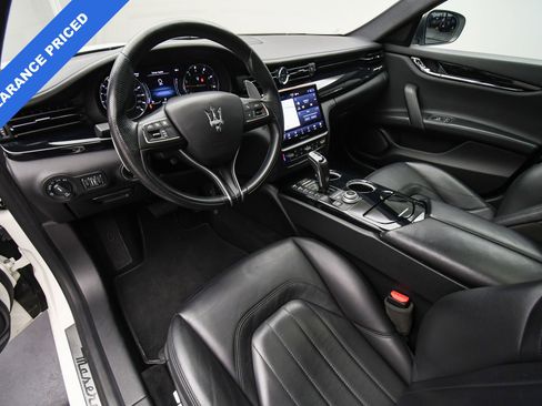Used 2022 Maserati Quattroporte Modena Q4 image 11