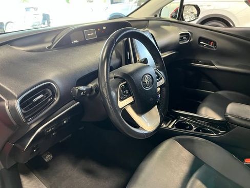 Used 2018 Toyota Prius Prime Premium w/ Carpet Mat Package FWD image 22