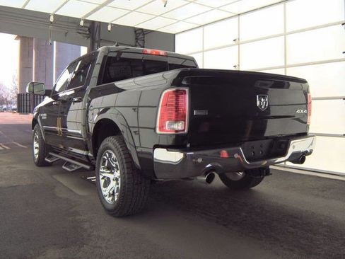 Used 2018 RAM 1500 Laramie w/ Convenience Group AWD/4WD image 11