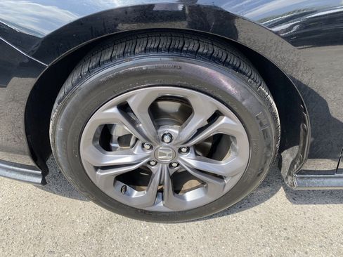 Used 2023 Honda Accord EX image 11