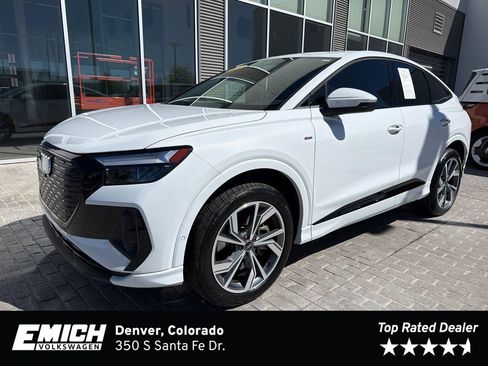 Used 2024 Audi Q4 e-tron Premium Plus w/ Premium Plus image 1