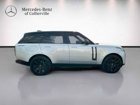 Used 2025 Land Rover Range Rover SE AWD/4WD image 4