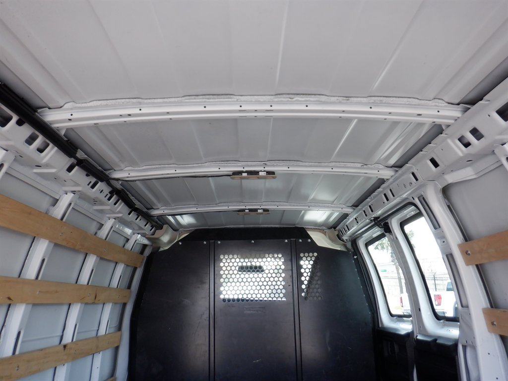 Used 2025 Chevrolet Express 2500 w/ Driver Convenience Package RWD image 6