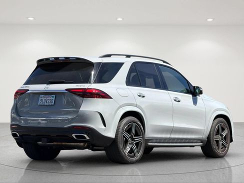 Used 2024 Mercedes-Benz GLE 450e 4MATIC image 5
