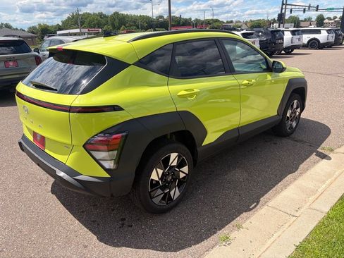 Used 2024 Hyundai Kona SEL AWD/4WD image 5