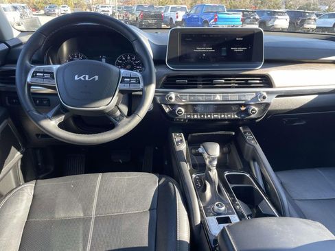 Used 2022 Kia Telluride EX image 15