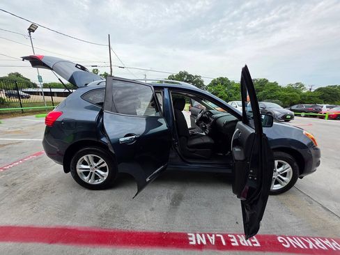 Used 2013 Nissan Rogue SV w/ Premium Pkg FWD image 31