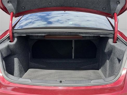 Used 2017 Chevrolet Impala LT w/ Convenience Package image 15