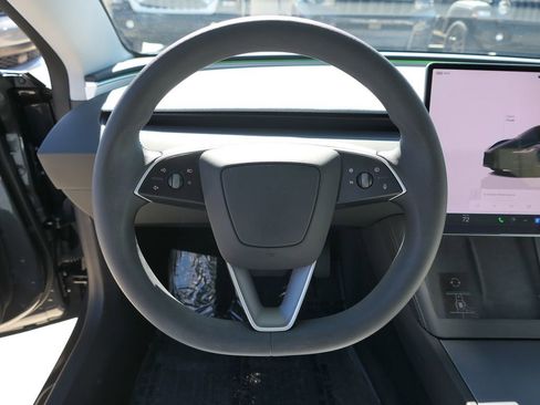 Used 2025 Tesla Model 3 Long Range image 17