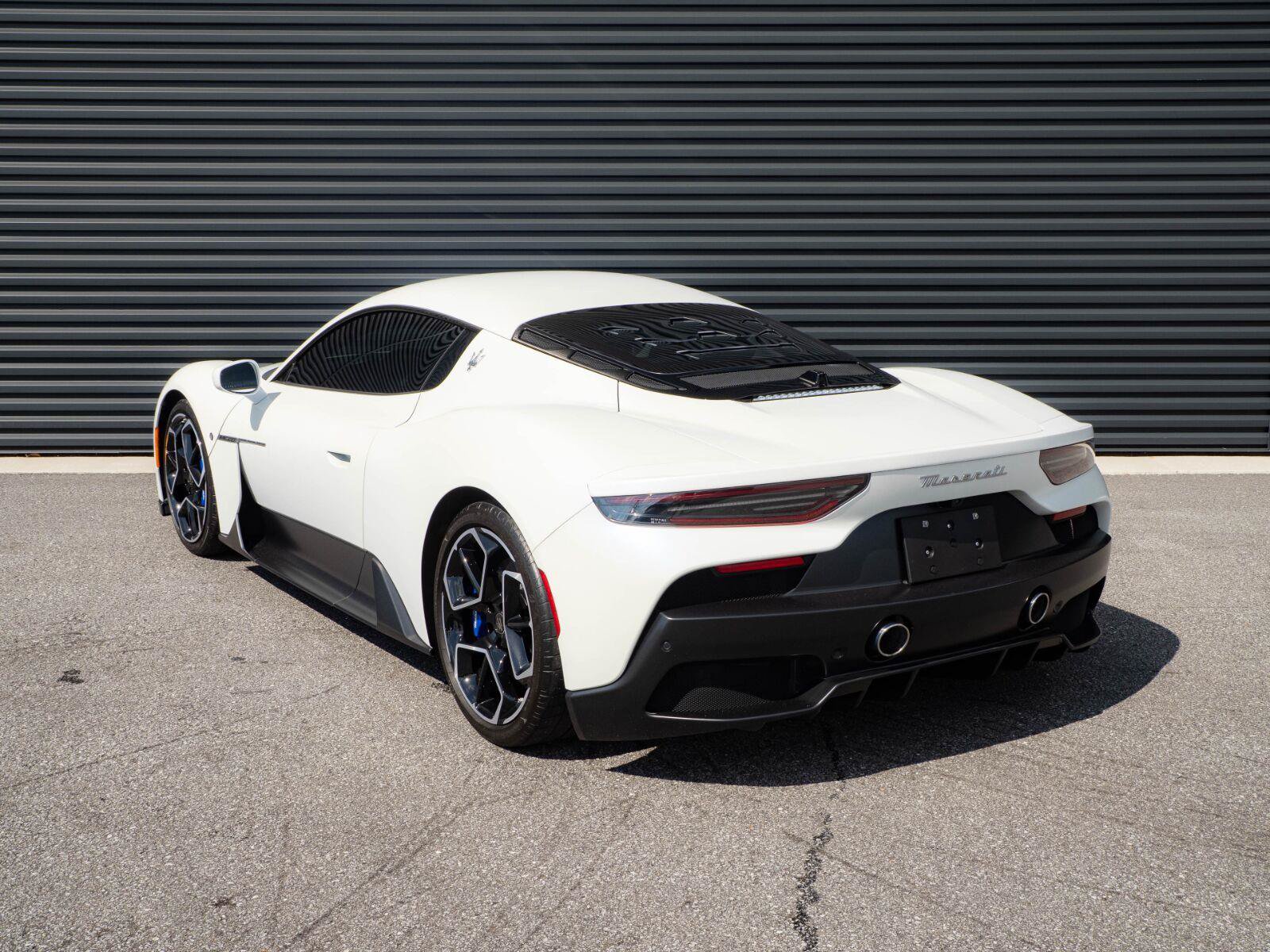 Used 2022 Maserati MC20 Coupe RWD image 3