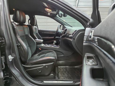 Used 2018 Jeep Grand Cherokee Trailhawk AWD/4WD image 15