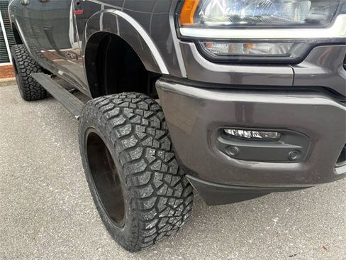 Used 2022 RAM 2500 Laramie image 26