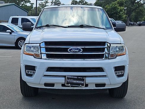 Used 2016 Ford Expedition XLT w/ Equipment Group 202A RWD image 8