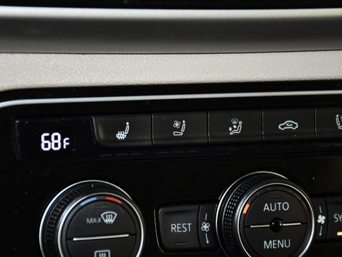 Used 2021 Volkswagen Atlas SEL Premium AWD/4WD image 29
