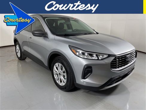 Used 2023 Ford Escape Active w/ Cold Weather Package image 1