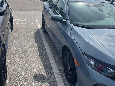 Used 2020 Honda Civic EX image 7