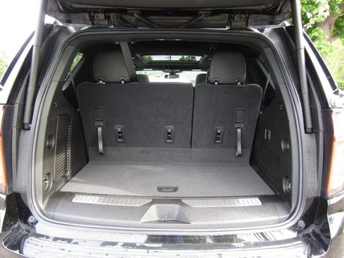 Used 2021 Chevrolet Tahoe RST AWD/4WD image 25