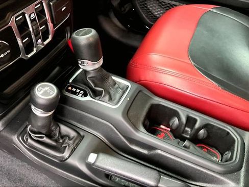 Used 2020 Jeep Gladiator Sport w/ Quick Order Package 24S image 13