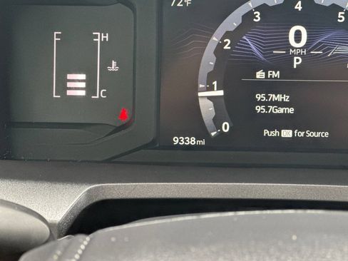 Certified 2025 Toyota Tacoma SR5 AWD/4WD image 24