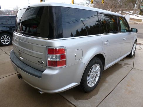 Used 2013 Ford Flex SEL image 2