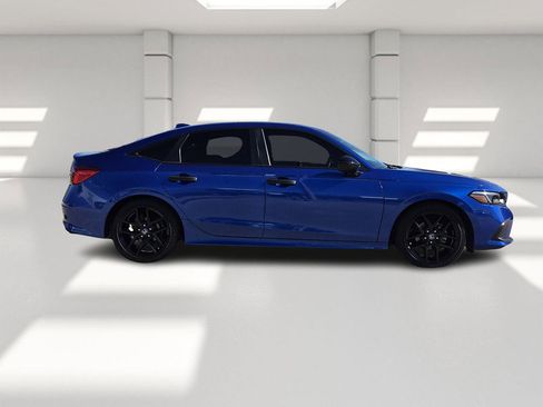 Used 2024 Honda Civic Sport image 6