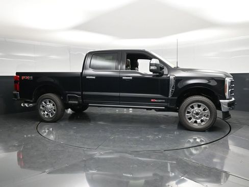 New 2026 Ford F250 King Ranch w/ Chrome Package AWD/4WD image 3