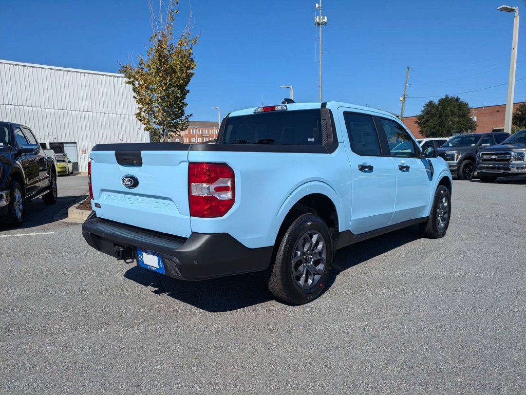New 2026 Ford Maverick XLT w/ Equipment Group 301A AWD/4WD image 4
