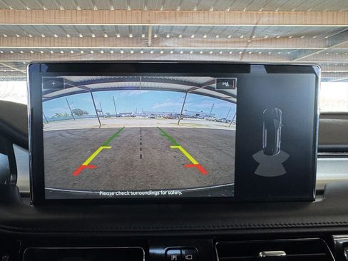 Used 2023 Lincoln Nautilus AWD image 13