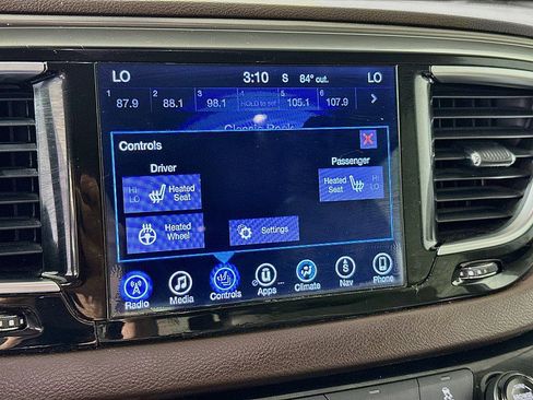 Used 2017 Chrysler Pacifica Touring-L Plus FWD image 16