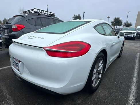 Used 2016 Porsche Cayman image 3