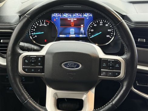 Certified 2022 Ford Expedition XLT image 12