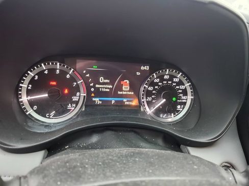 Used 2023 Toyota Highlander L FWD image 8