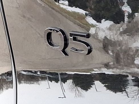 New 2025 Audi Q5 Premium Plus image 11