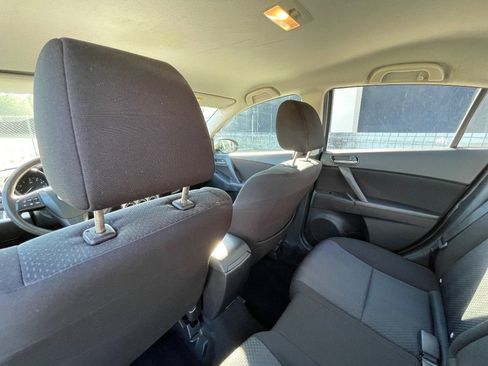 Used 2010 MAZDA MAZDA3 i Touring image 29