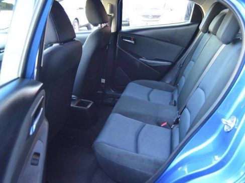 Used 2017 Toyota Yaris iA image 41